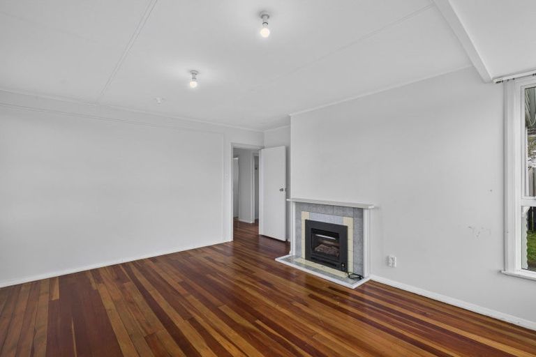 Photo of property in 56 Cook Street, Marfell, New Plymouth, 4310