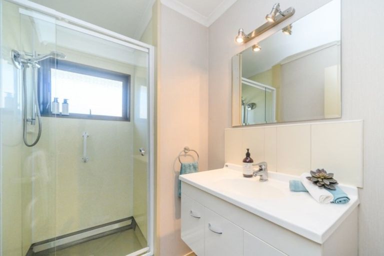 Photo of property in 22 Aintree Crescent, Awapuni, Palmerston North, 4412