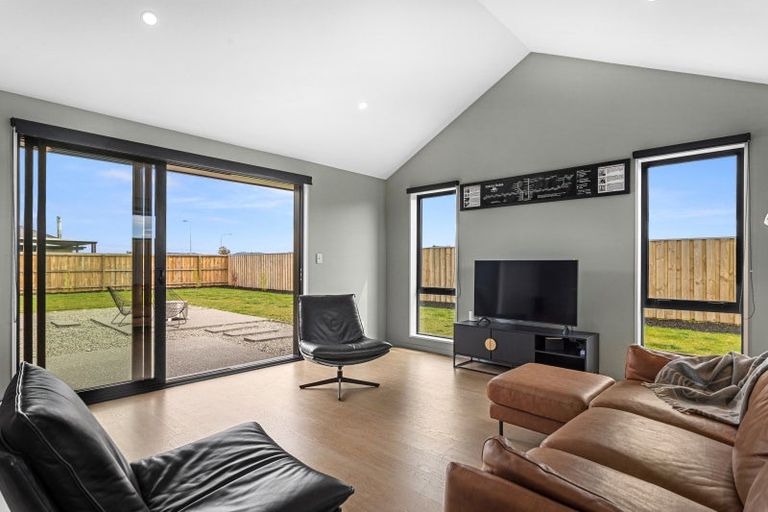 Photo of property in 50b Greig Crescent, Amberley, 7481