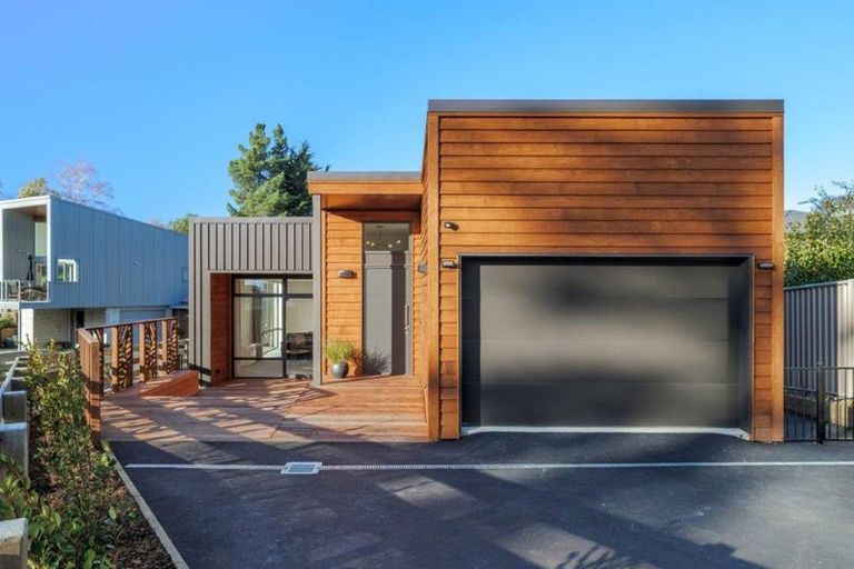 Photo of property in 14 Coach Road, Fairfield, Dunedin, 9018