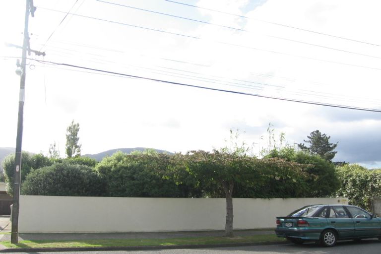 Photo of property in 17 Pempsey Street, Silverstream, Upper Hutt, 5019