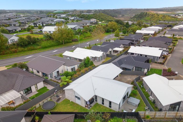 Photo of property in 10 Sable Lane, Pyes Pa, Tauranga, 3112