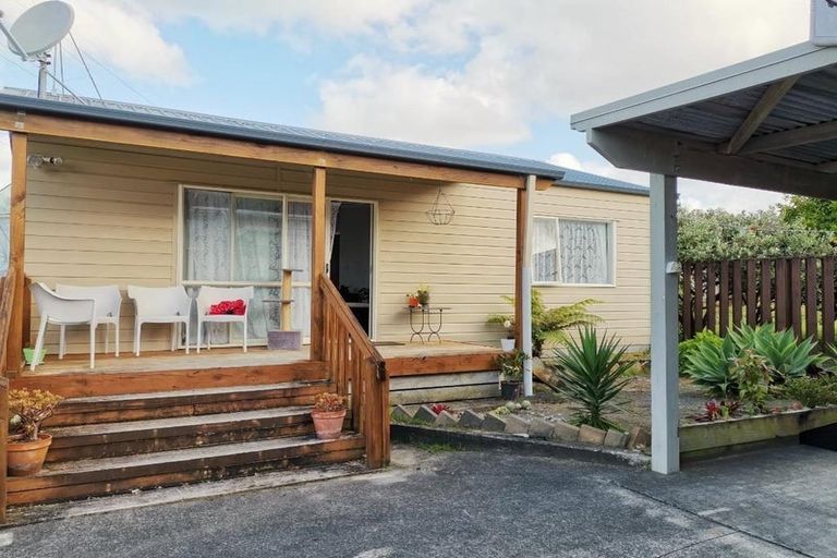 Photo of property in 151 Tirimoana Road, Te Atatu South, Auckland, 0602