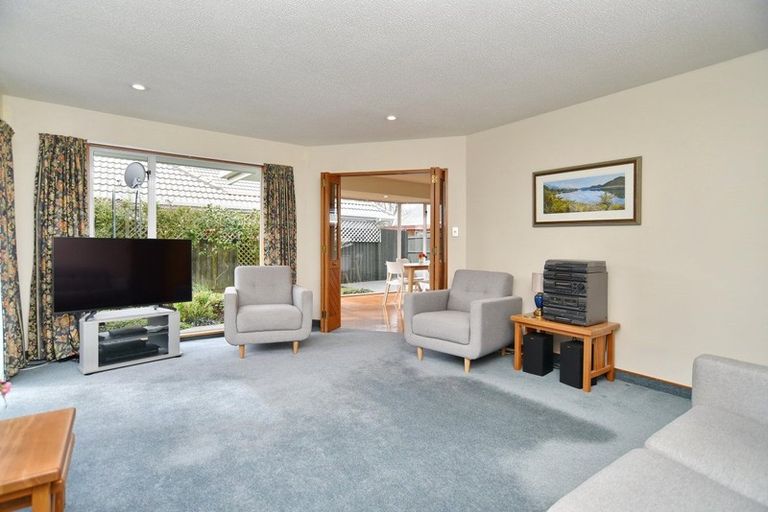 Photo of property in 23a Althorp Place, Avonhead, Christchurch, 8042