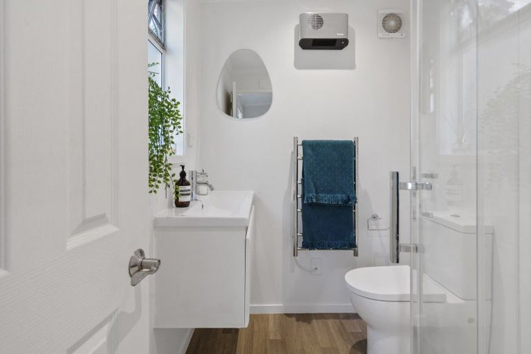 Photo of property in 97 View Road, Houghton Bay, Wellington, 6023