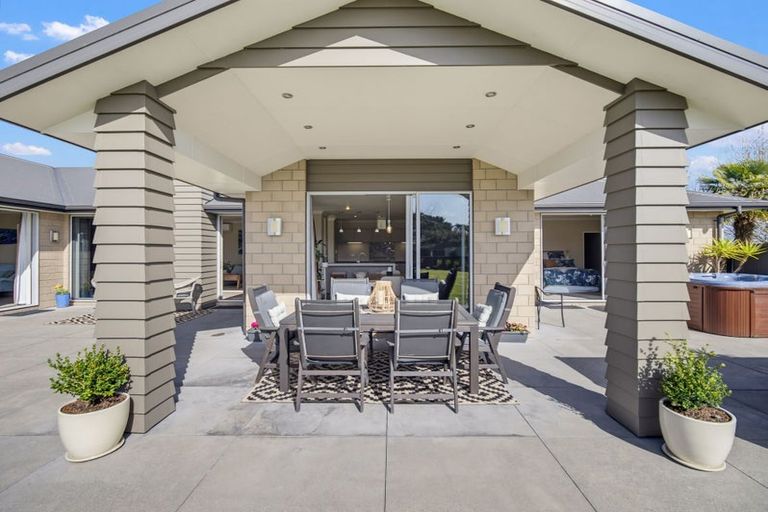Photo of property in 28 Stockmans Road, Morrinsville, 3371