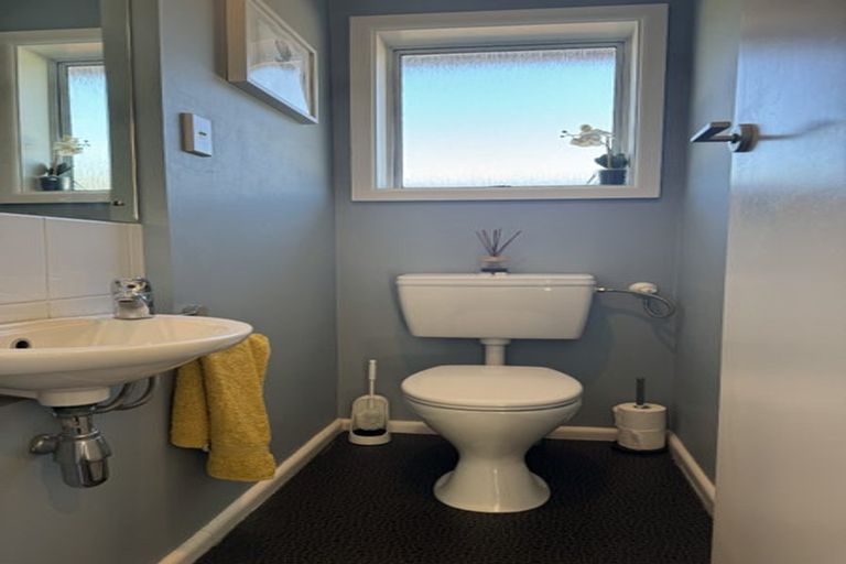 Photo of property in 21 Landsdowne Terrace, Cashmere, Christchurch, 8022