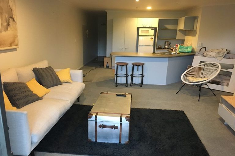 Photo of property in Paramount Apartments, 11/281 Maunganui Road, Mount Maunganui, 3116