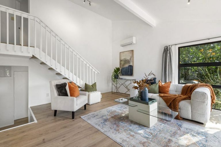 Photo of property in 2/28 Marina Road, Torbay, Auckland, 0630