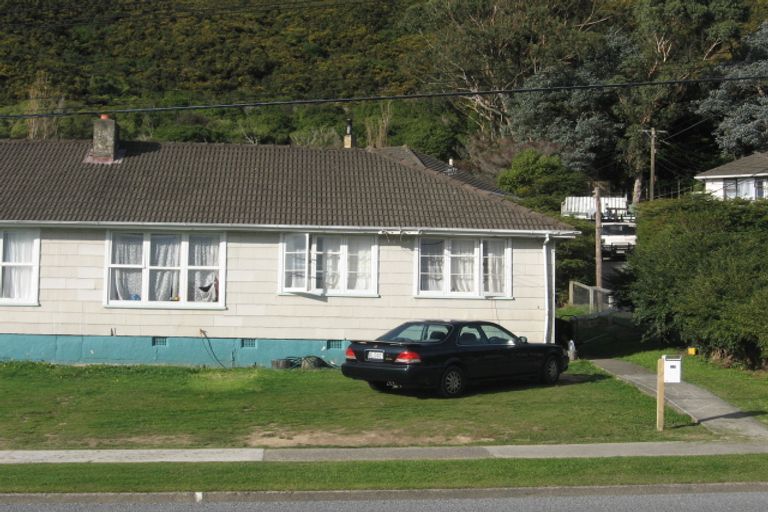 Photo of property in 190 Waddington Drive, Naenae, Lower Hutt, 5011