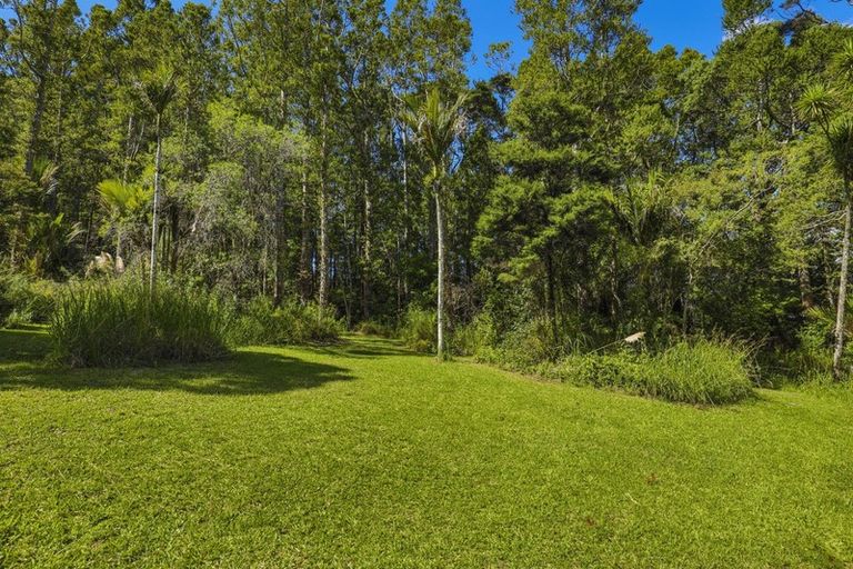 Photo of property in 131 Upper Harbour Drive, Greenhithe, Auckland, 0632