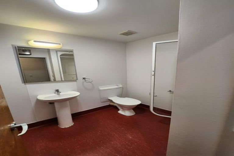 Photo of property in 2/112 Mairangi Road, Wilton, Wellington, 6012