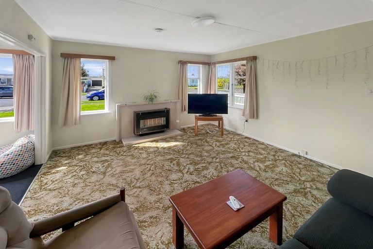 Photo of property in 18 Churchill Avenue, Feilding, 4702