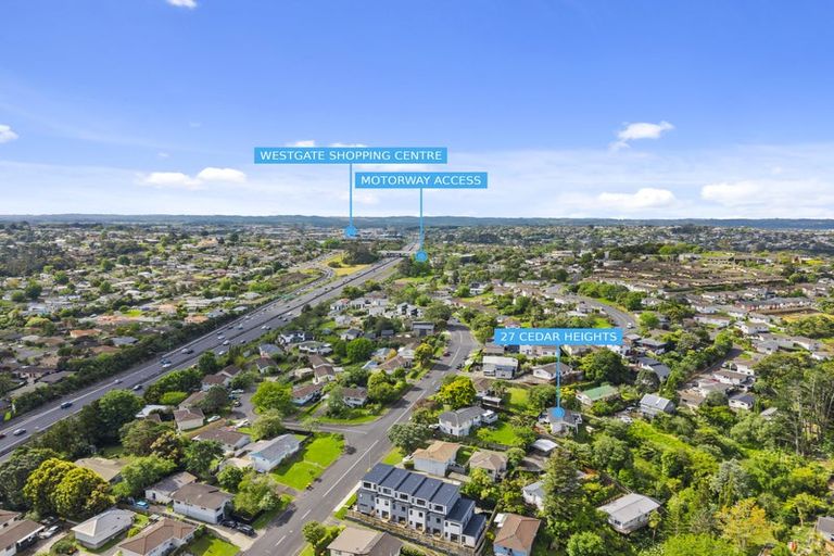 Photo of property in 27 Cedar Heights Avenue, Massey, Auckland, 0614