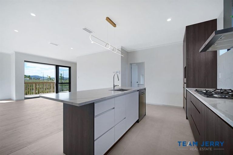 Photo of property in 7 Kauitara Lane, Karaka, 2113