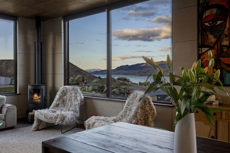 Photo of property in 335a Luggate-cromwell Road, Lowburn, Cromwell, 9384