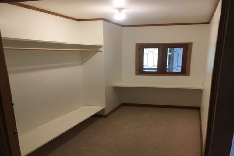 Photo of property in 3 Armour Road, Parau, Auckland, 0604