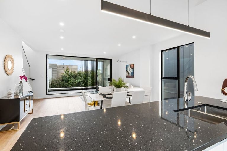 Photo of property in 8/45 Anzac Street, Takapuna, Auckland, 0622