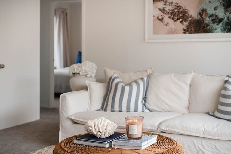 Photo of property in 3/83 Centreway Road, Orewa, 0931