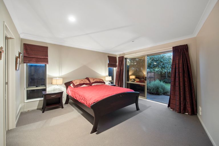 Photo of property in 19 Coleraine Drive, Rototuna, Hamilton, 3210