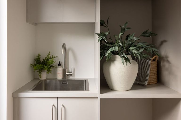 Photo of property in 2/15 Wembley Street, Sydenham, Christchurch, 8023