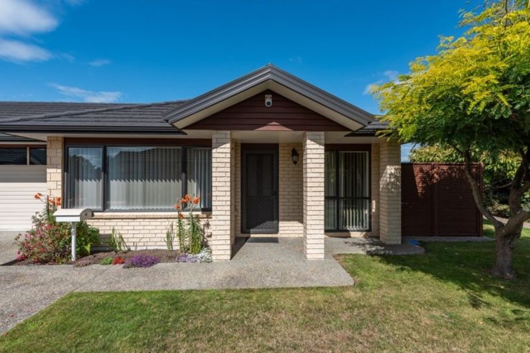 Photo of property in 11 Ian Peter Way, Otaki, 5512