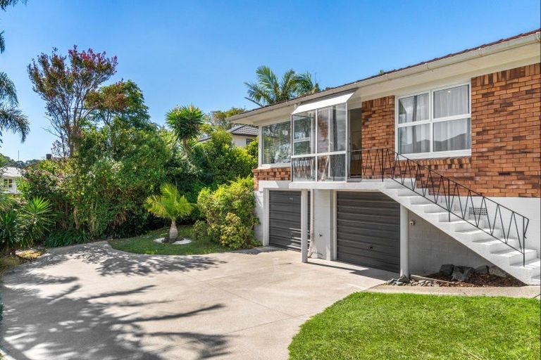 Photo of property in 3/3 Marsh Avenue, Forrest Hill, Auckland, 0620