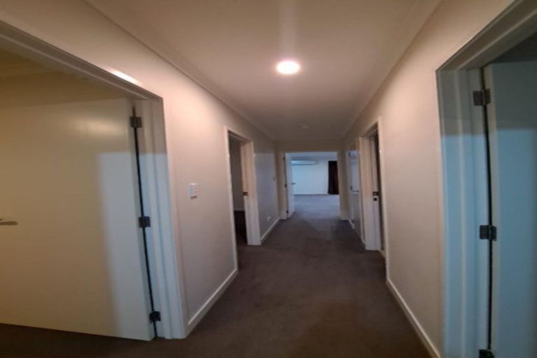 Photo of property in 33 Clemow Road, Fitzroy, New Plymouth, 4312