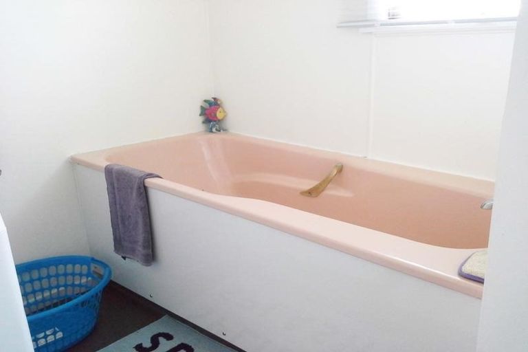 Photo of property in 7 Tohu Place, Spotswood, New Plymouth, 4310