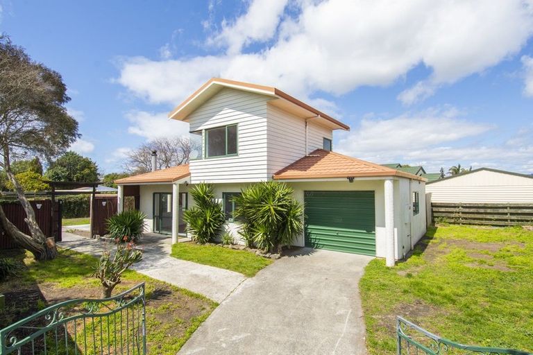 Photo of property in 19 Emery Place, Papamoa Beach, Papamoa, 3118