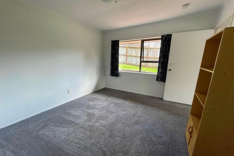 Photo of property in 1/17 Weetman Drive, Browns Bay, Auckland, 0630