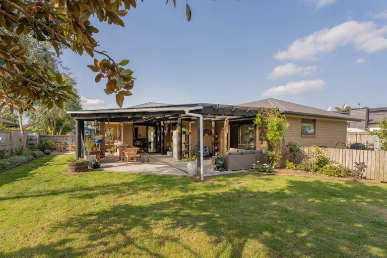 Photo of property in 70 Cholmondeley Crescent, Whitianga, 3510