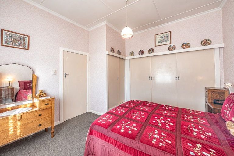 Photo of property in 1 Gunn Street, Gonville, Whanganui, 4501