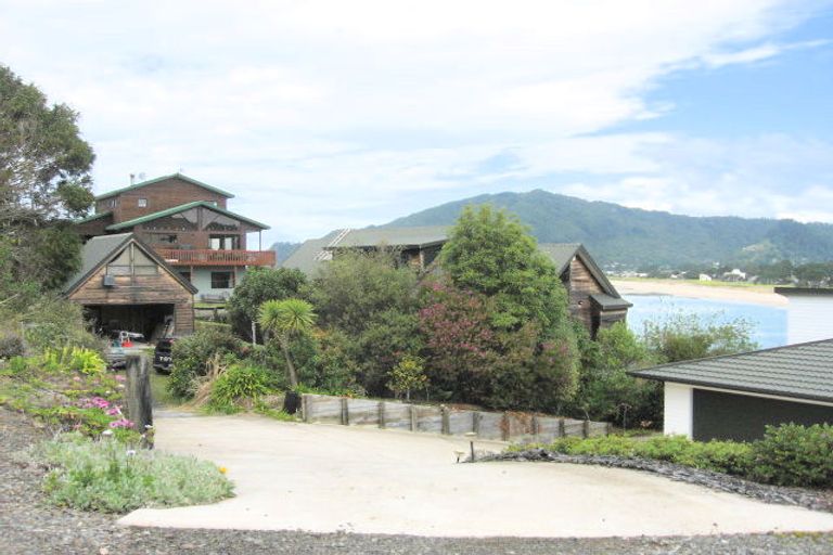 Photo of property in 21 Tairua Terrace, Tairua, 3508