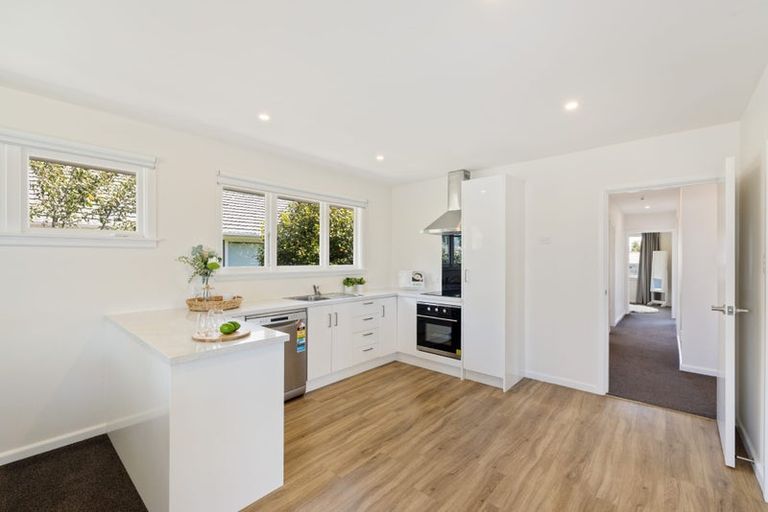 Photo of property in 47 Emlyn Place, Avondale, Christchurch, 8061