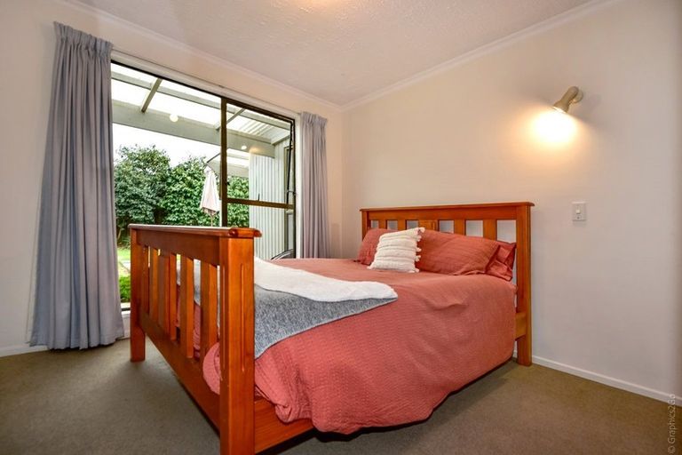 Photo of property in 19 Yellowstone Crescent, Burwood, Christchurch, 8083