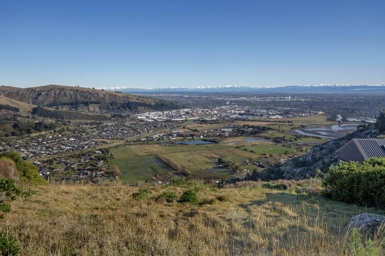 Photo of property in 8 Plains View, Mount Pleasant, Christchurch, 8081