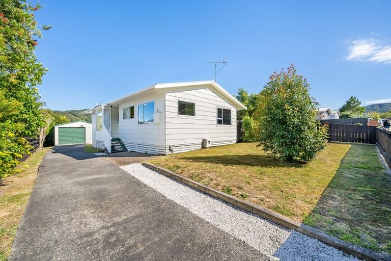 Photo of property in 31 Trelawney Road, Wainuiomata, Lower Hutt, 5014