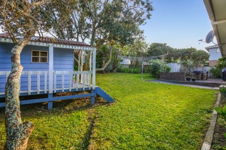 Photo of property in 18 Culver Terrace, Howick, Auckland, 2014