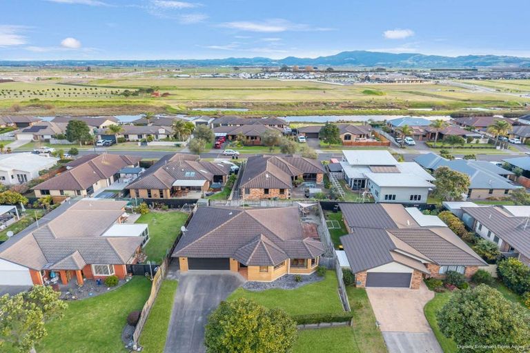 Photo of property in 20 Golden Courie Close, Papamoa Beach, Papamoa, 3118