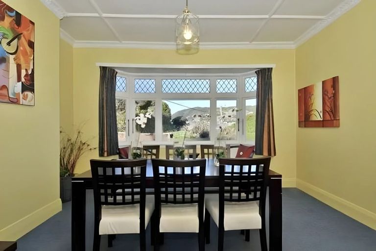 Photo of property in 79 Parkvale Road, Karori, Wellington, 6012