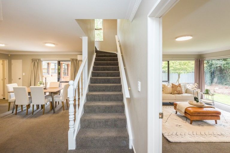 Photo of property in 8 Harrow Place, Hokowhitu, Palmerston North, 4410