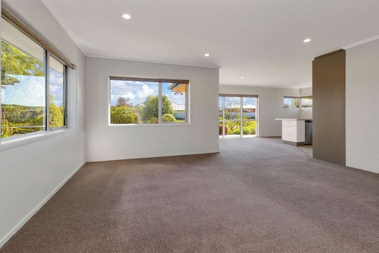 Photo of property in 8 Retallick Way, Amberley, 7410
