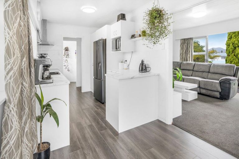 Photo of property in 1 Walmsley Street, Kihikihi, Te Awamutu, 3800