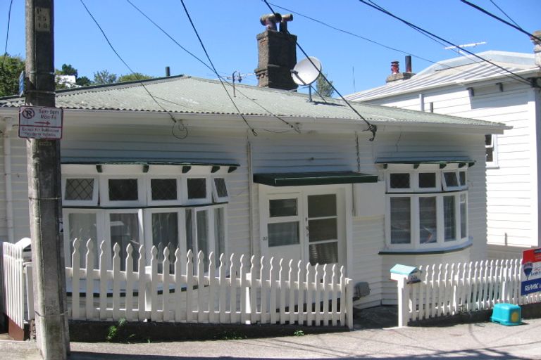 Photo of property in 22 Devon Street, Aro Valley, Wellington, 6021