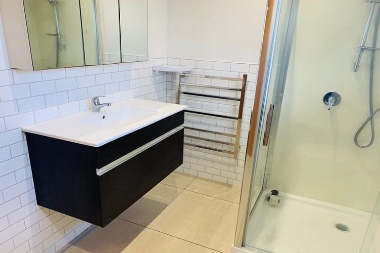 Photo of property in 119 Universal Drive, Henderson, Auckland, 0610