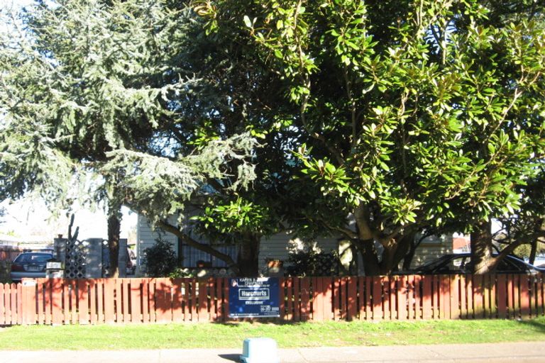 Photo of property in 11 Sheehan Avenue, Papakura, 2110