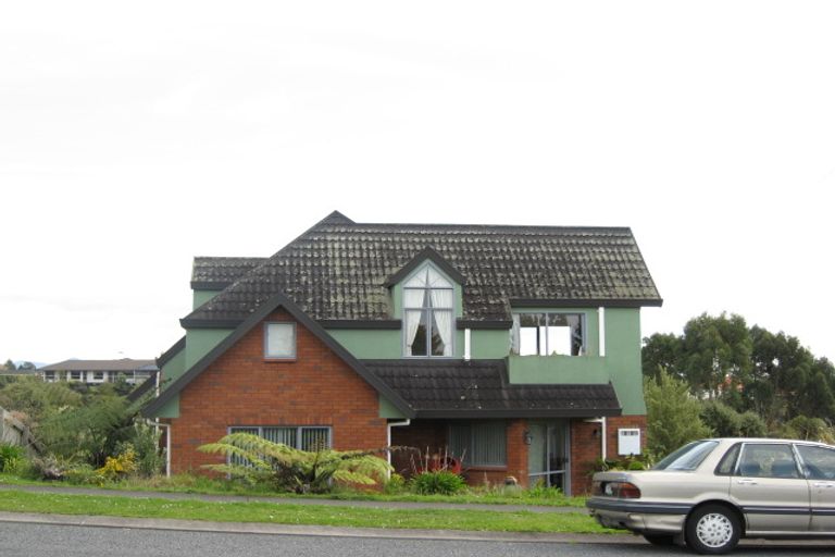 Photo of property in 47 Karina Road, Merrilands, New Plymouth, 4312