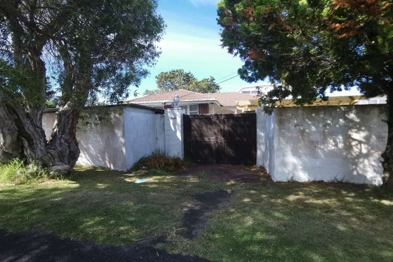 Photo of property in 3/4 Sydney Street, Hauraki, Auckland, 0622