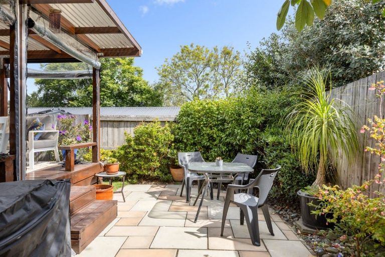 Photo of property in 6 Pokapu Place, Bethlehem, Tauranga, 3110